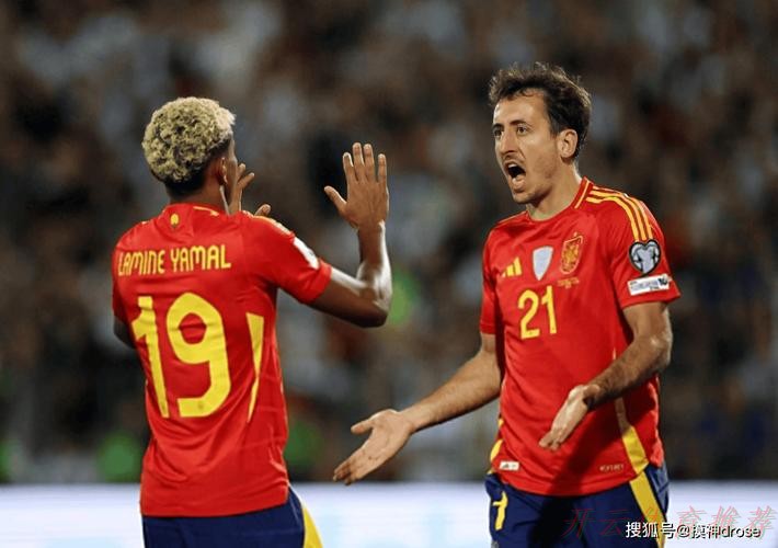 开云体育链接:世预赛欧洲小组赛结束,多支黑马爆发,12队晋级,意大利又附加赛 开云体育链接:世预赛欧洲小组赛结束,多支黑马爆发,12队晋级,意大利又附加赛