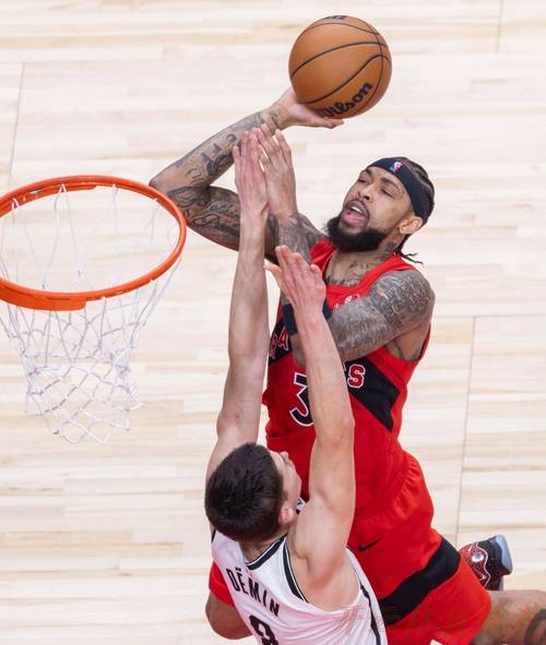 开云体育:猛龙内线碾压送篮网三连败 英格拉姆25分引领六人上双 开云体育:猛龙内线碾压送篮网三连败 英格拉姆25分引领六人上双