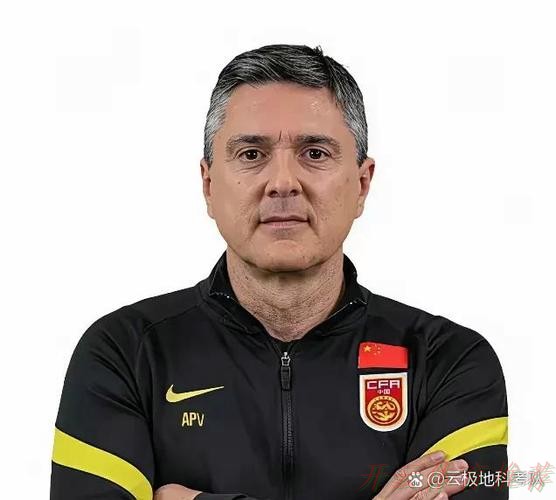 开云体育APP：2020中甲专刊： 第三十期《正是岭南好风景 落花时节再点兵》