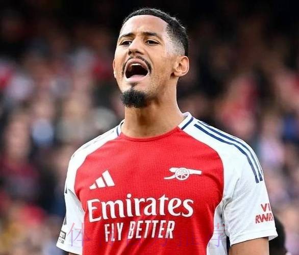 西媒：皇马未决定买不买中卫 想明夏买萨利巴